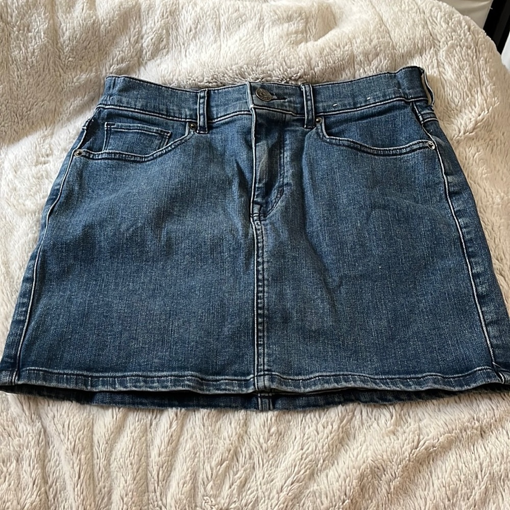 Express mini skirt